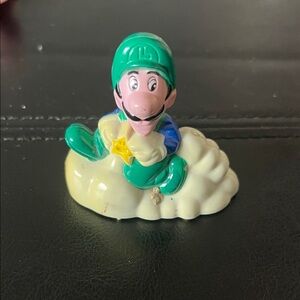 Vintage 1989 Nintendo Luigi Figurine – Collectible Toy